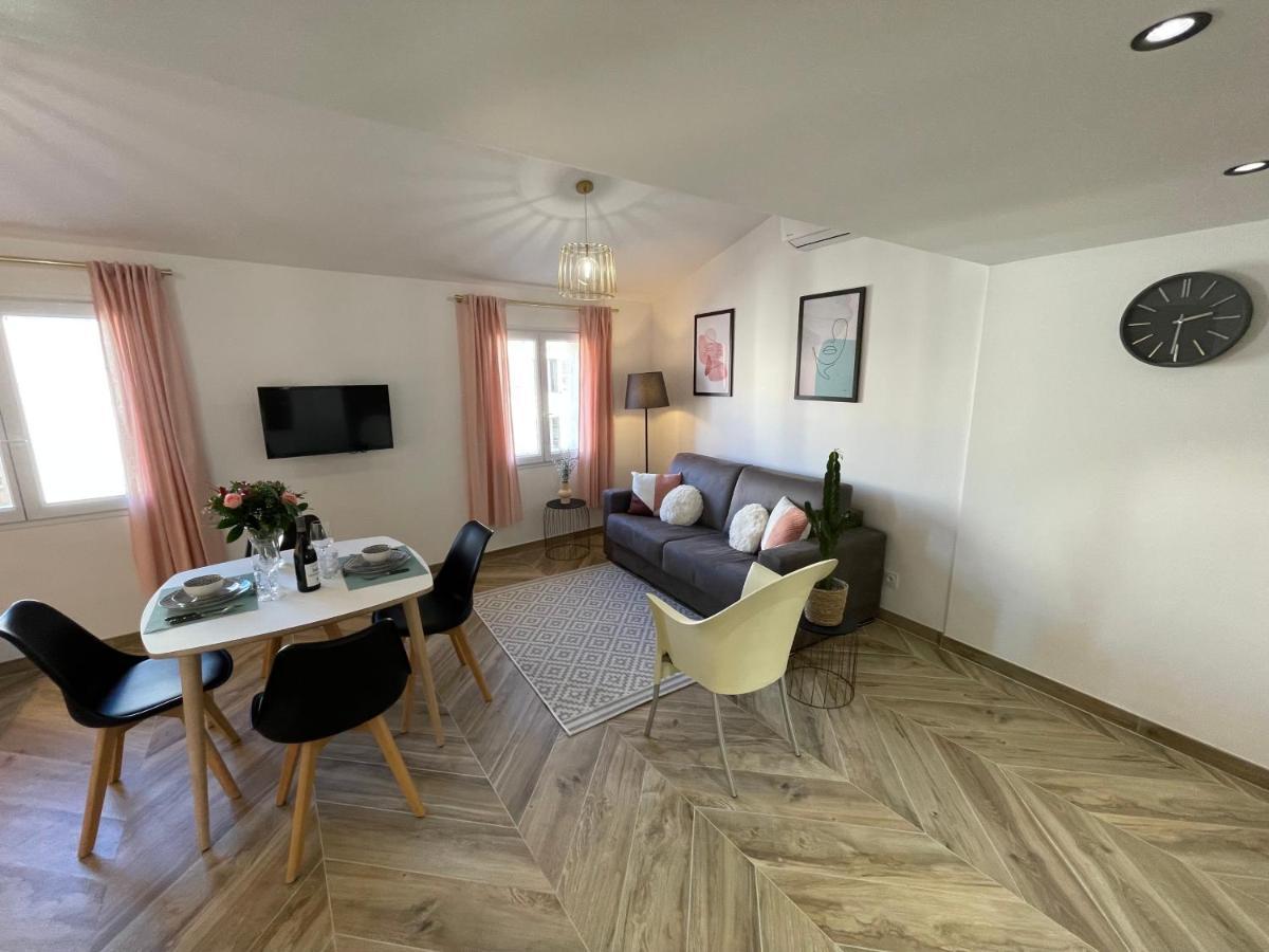 Nice Renting - Massena - Loft - Heart Of Vieil Antibes - The Market With Sea View Zewnętrze zdjęcie