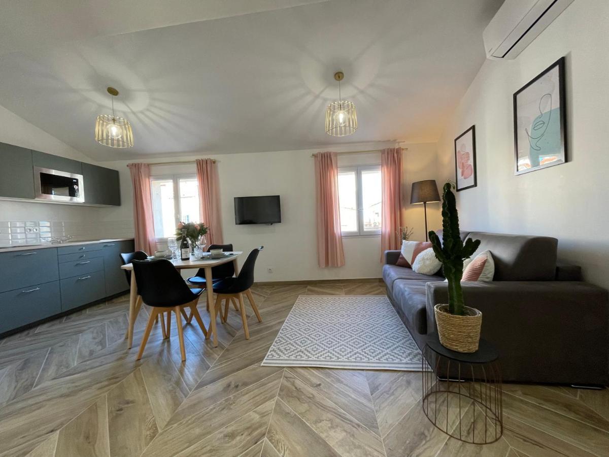 Nice Renting - Massena - Loft - Heart Of Vieil Antibes - The Market With Sea View Zewnętrze zdjęcie